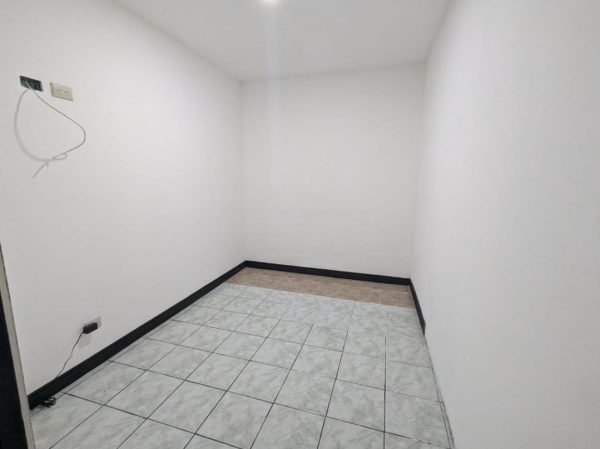 Se alquila apartamento en Guadalupe, cerca Novacentro - Image 3